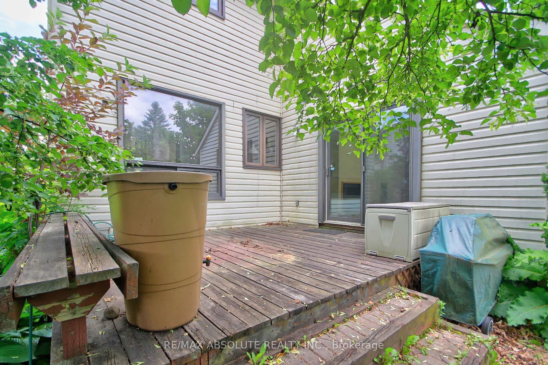 32 Sage Crescent photo 37