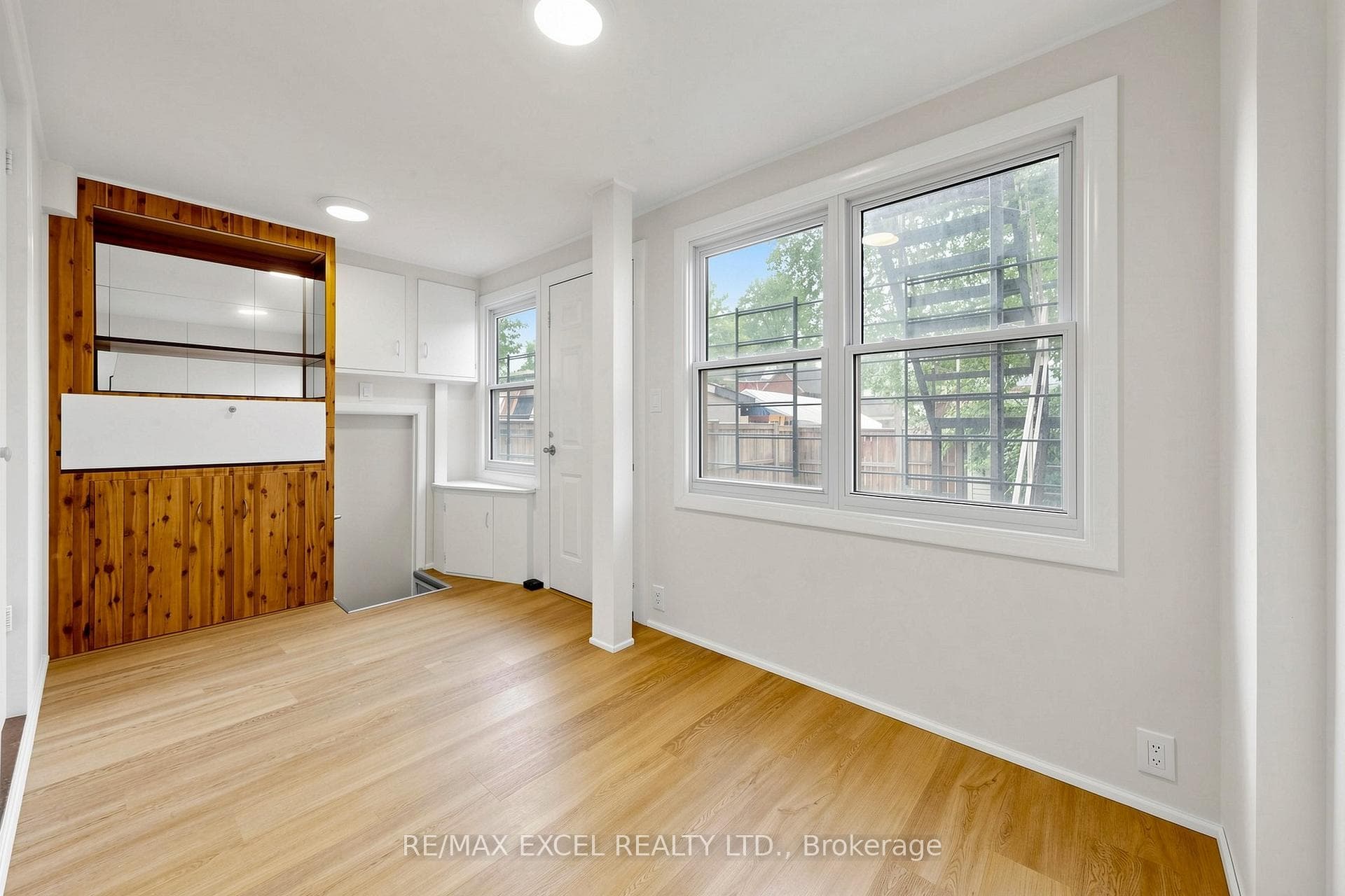 259 Victoria Avenue Unit Main photo 15