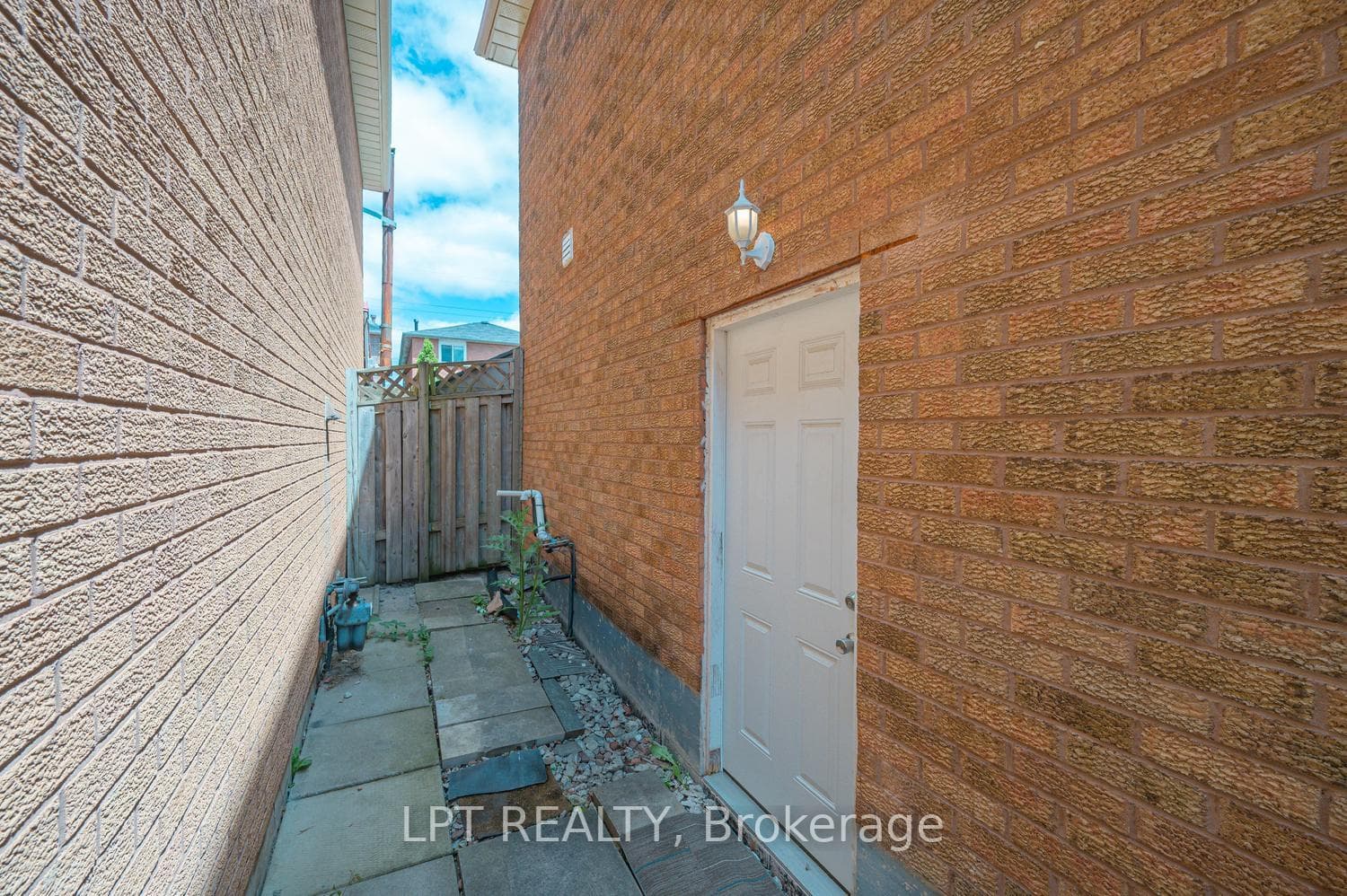 82 Michigan Avenue photo 32