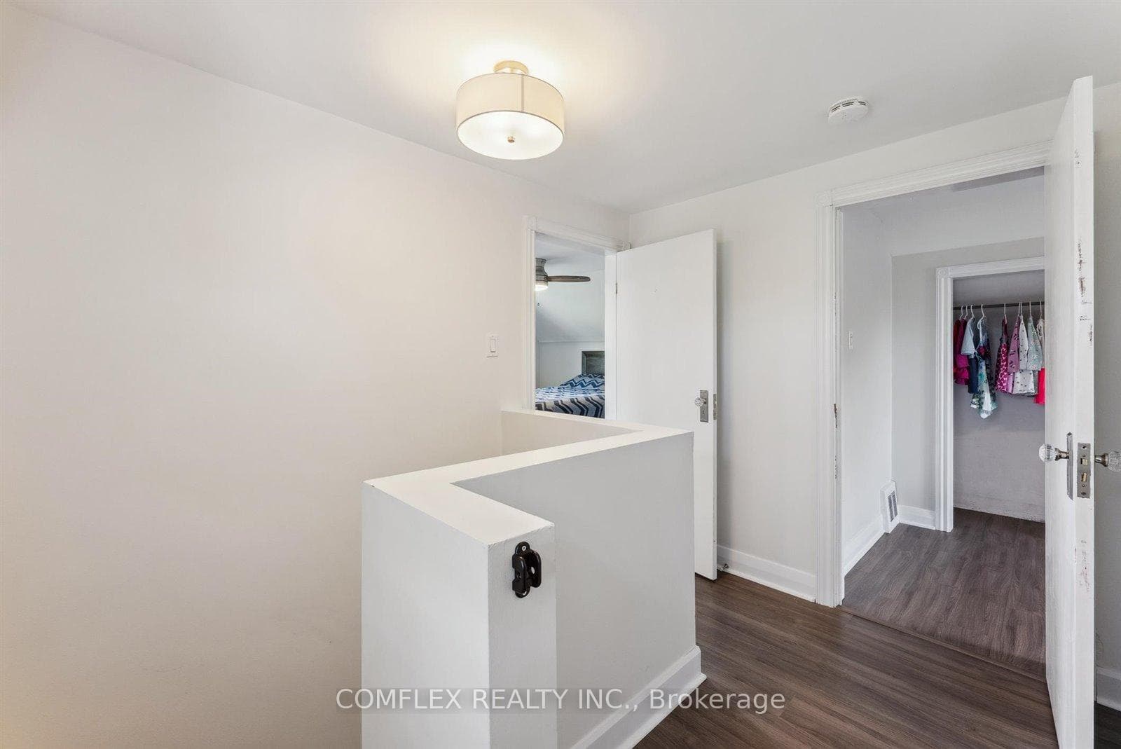 70 Valleyview Avenue photo 16