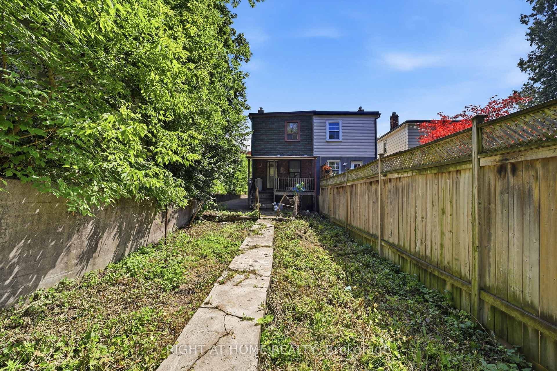 204 Highfield Road photo 8