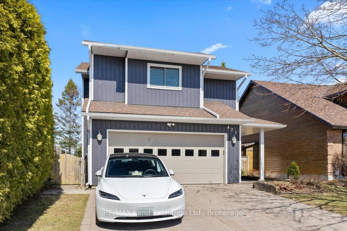 471 Joseph Street photo 32