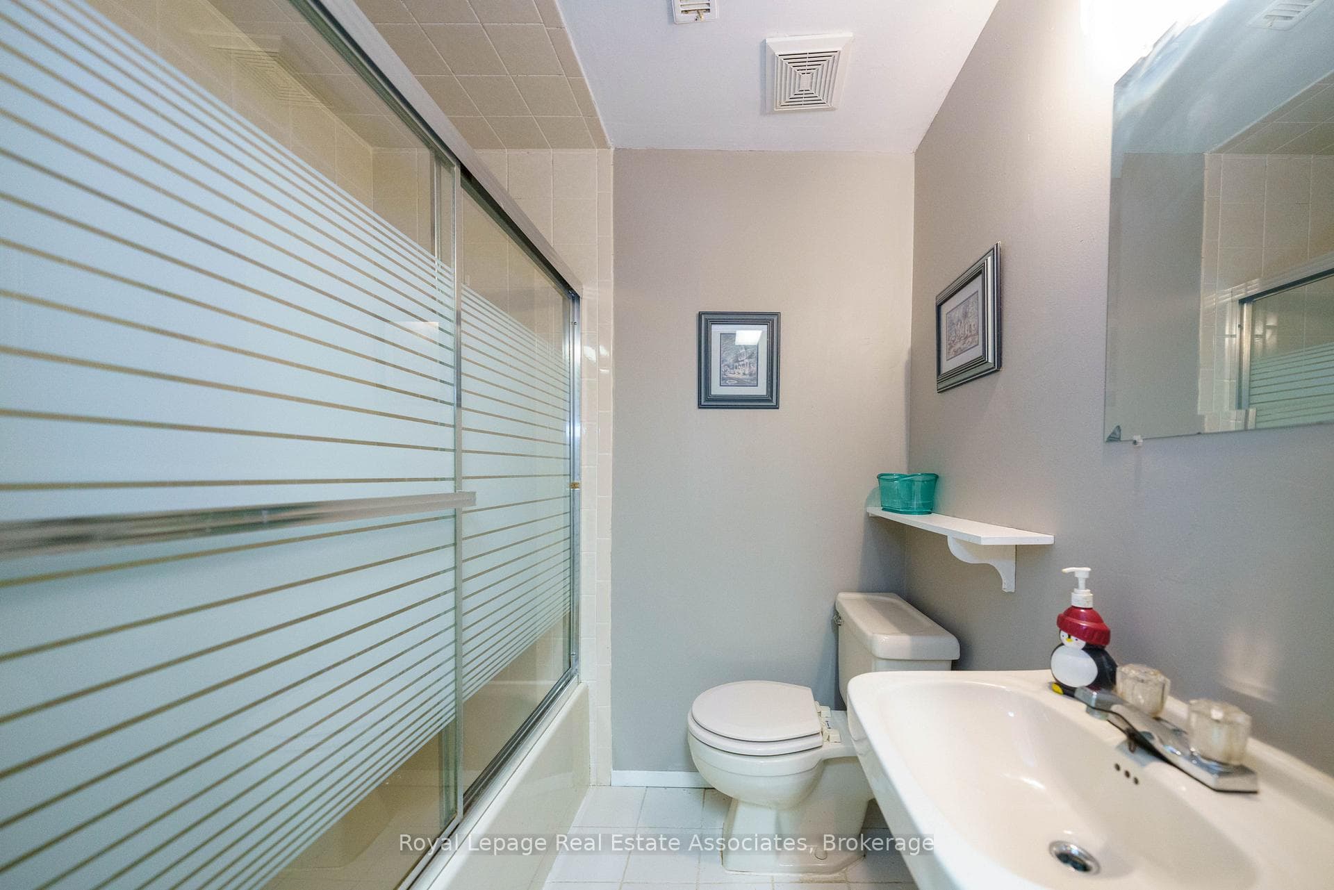 6763 Dolmage Court photo 21