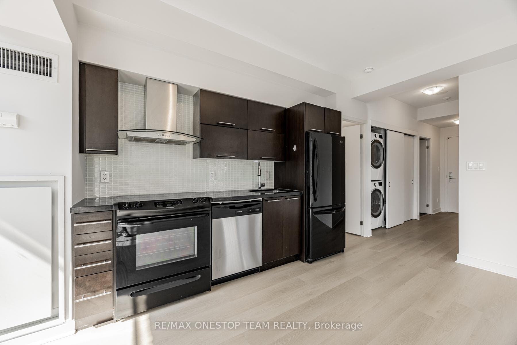 126 Simcoe Street Unit 2608 photo 8