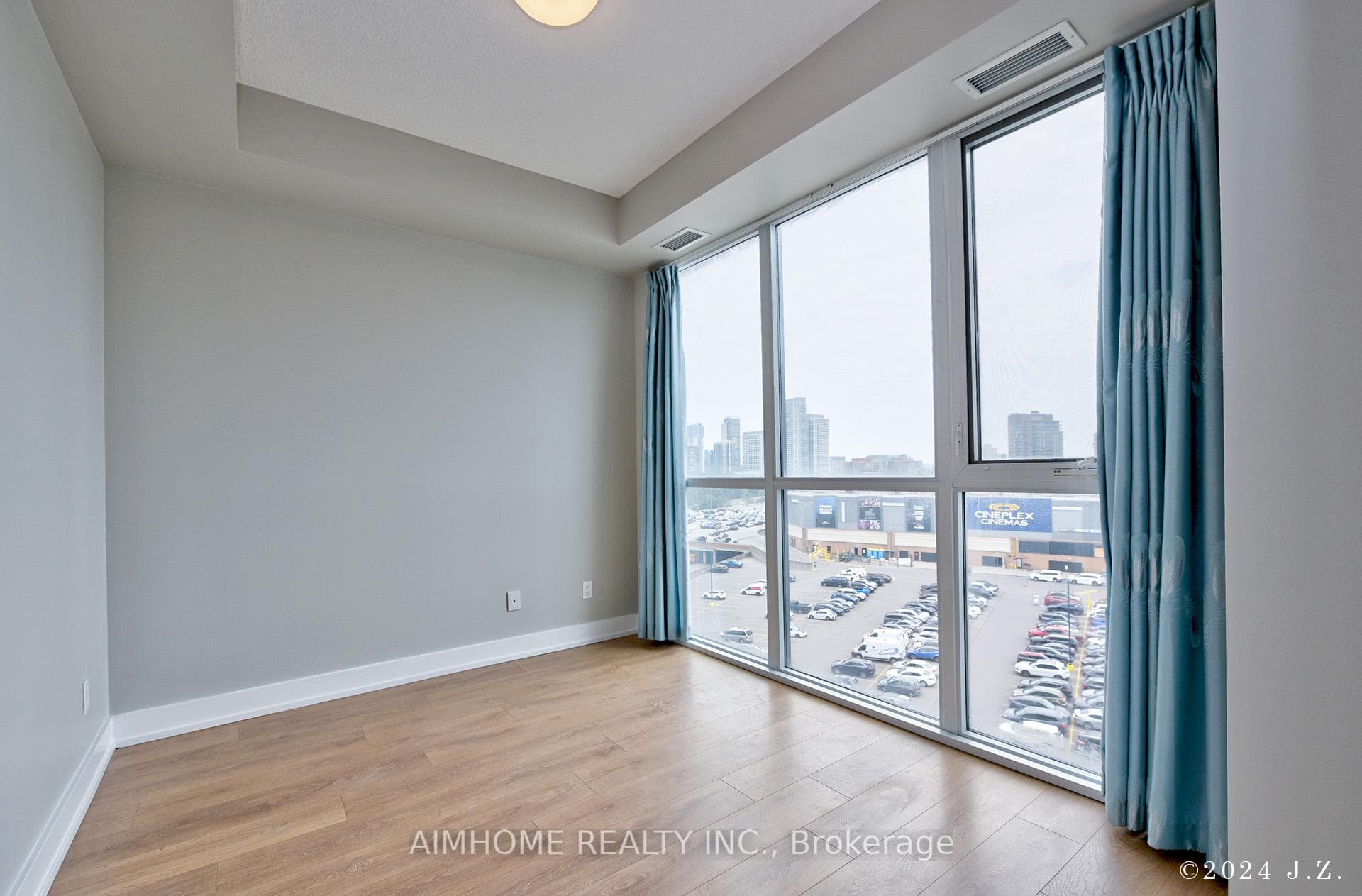 128 Fairview Mall Drive Unit 812 photo 15