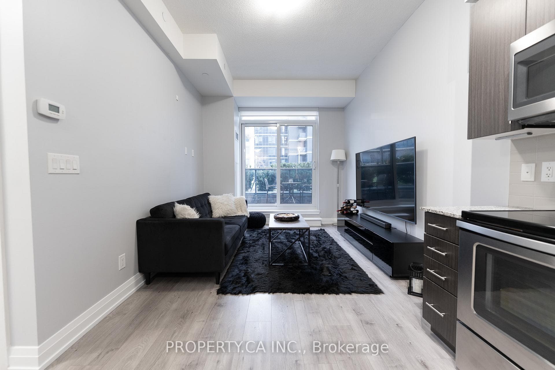 3700 Highway 7 Road Unit 302 photo 5