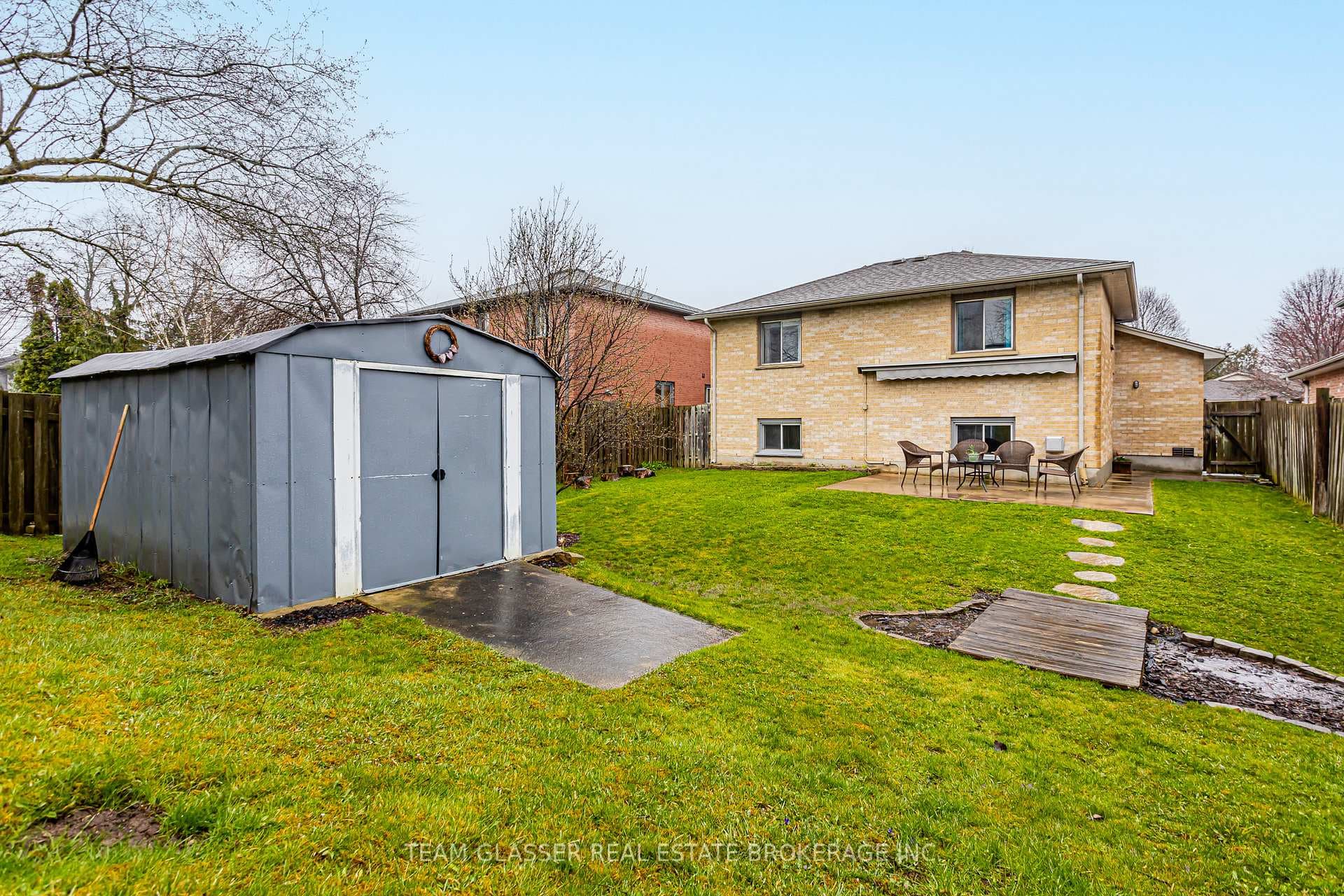 31 SHEPHERD Avenue photo 38