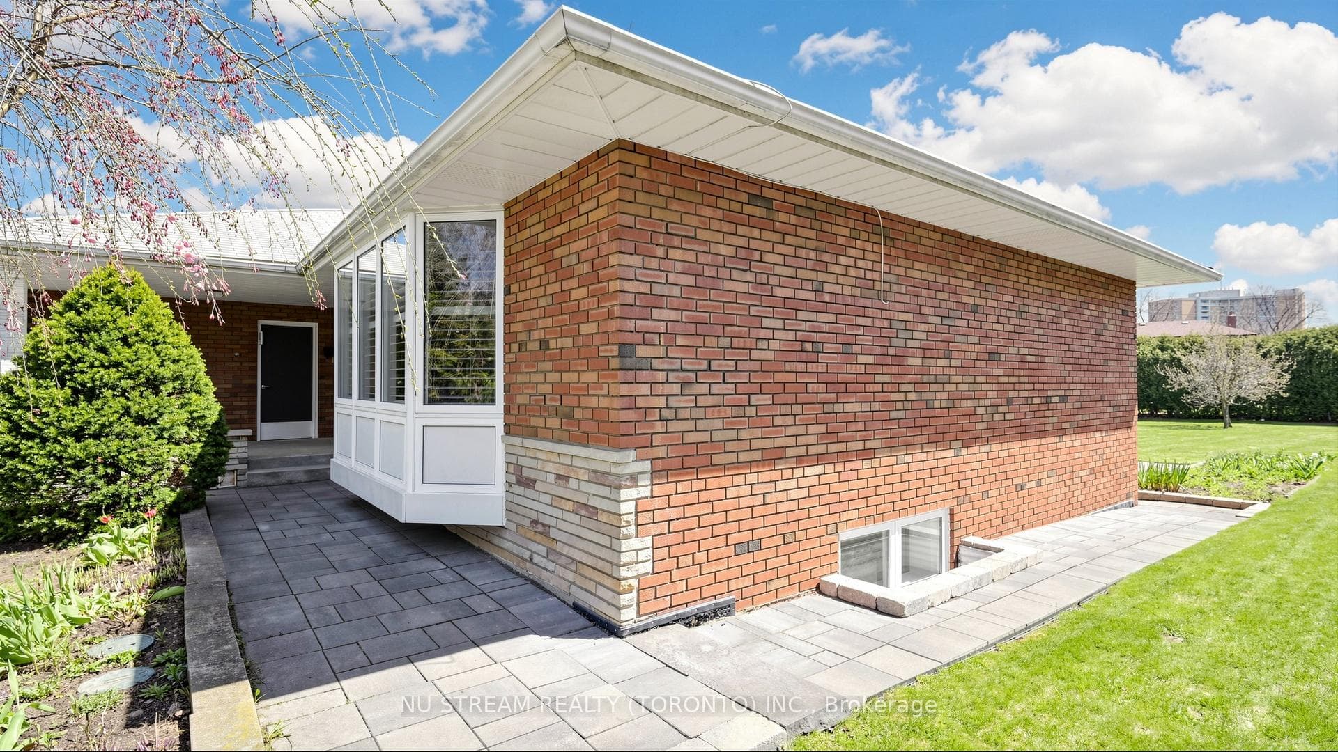 55 Sunvale Drive photo 47