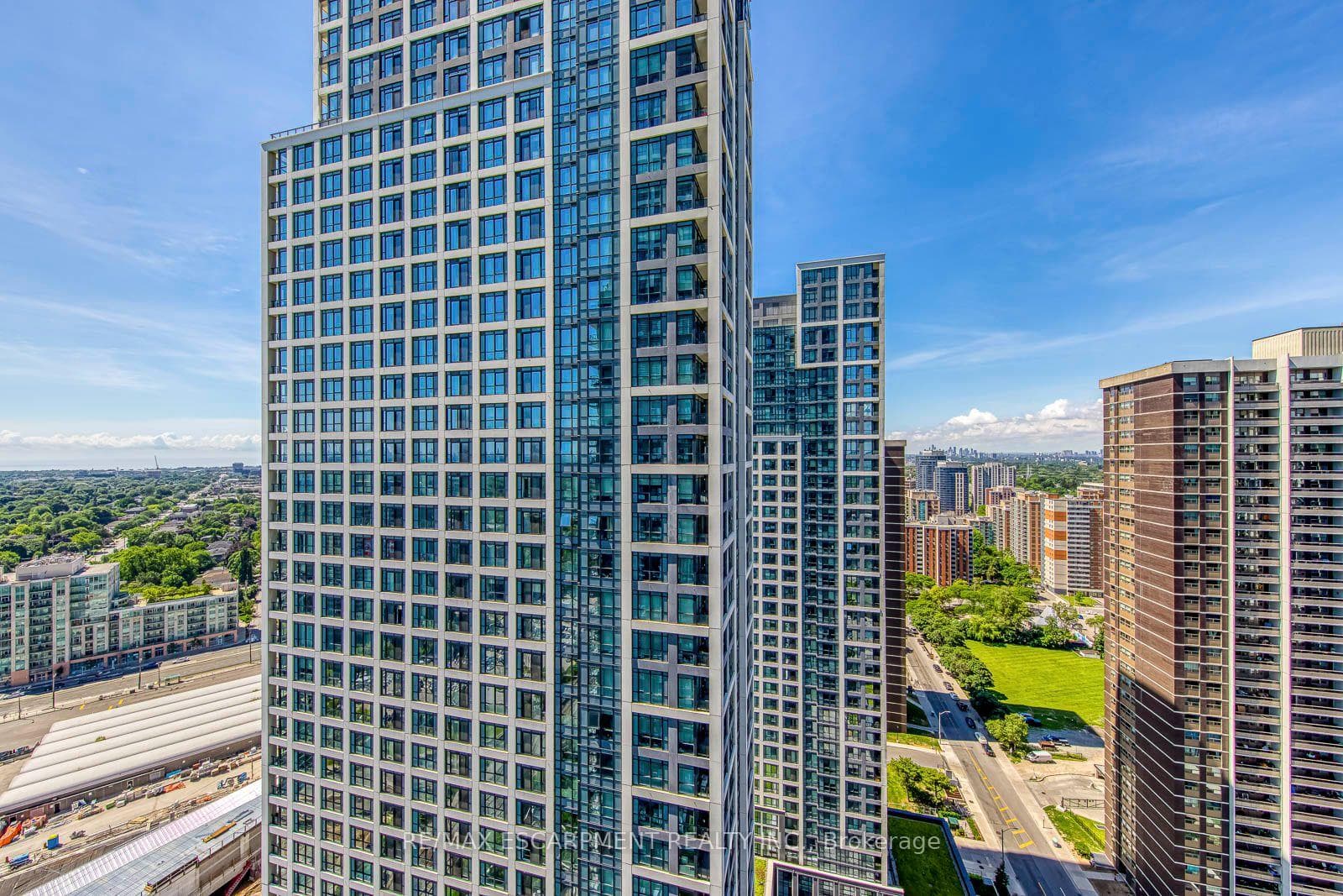 5 Mabelle Avenue Unit 2832 photo 21