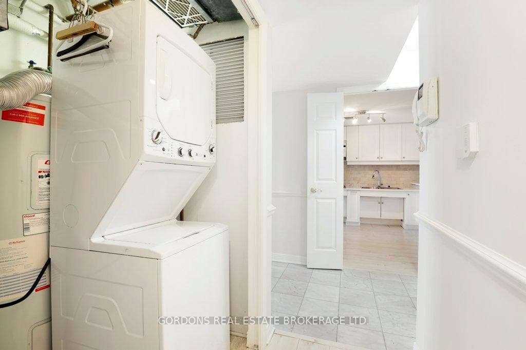 3099 Carling Avenue Unit 103 photo 35