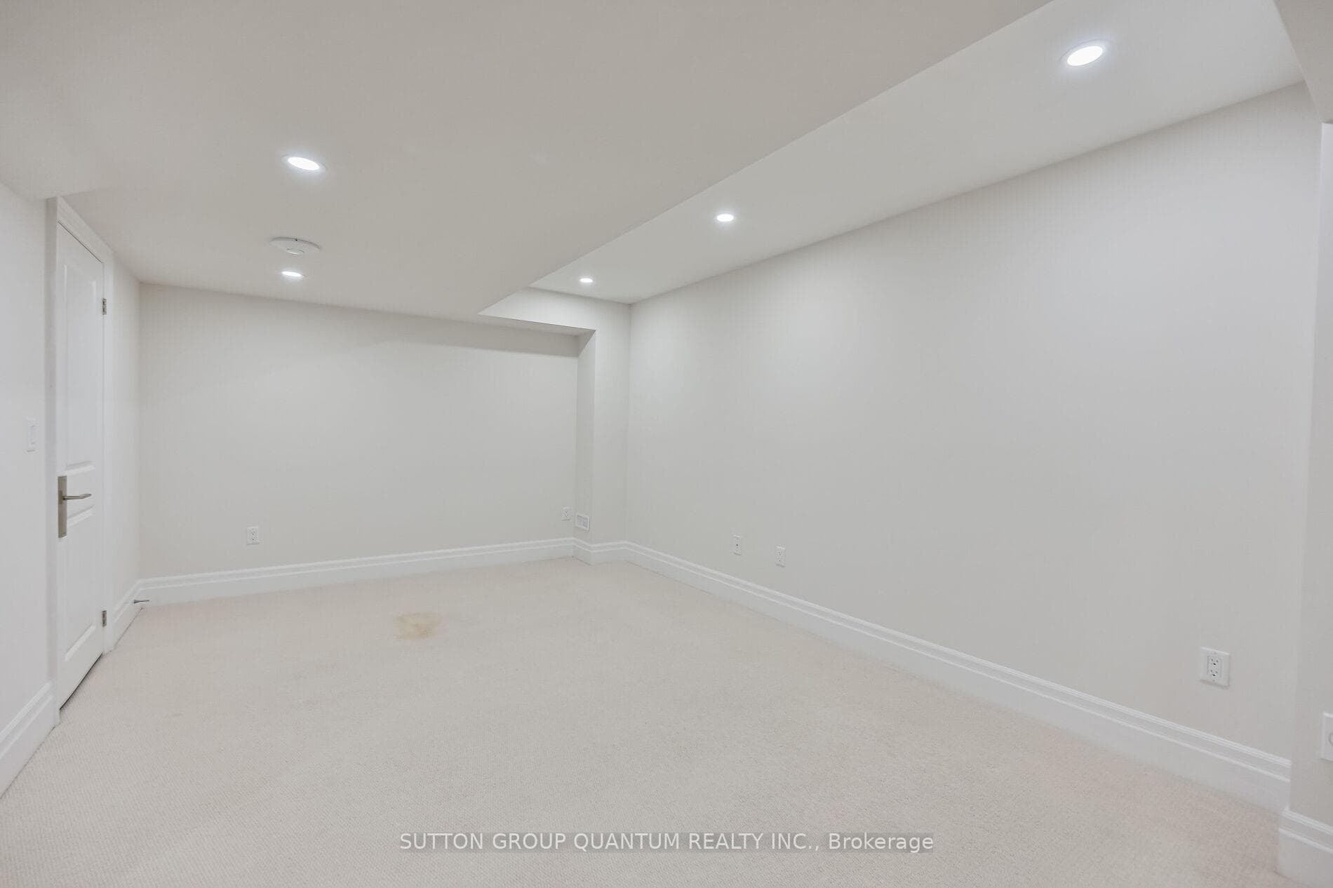 204 Rebecca Street photo 19