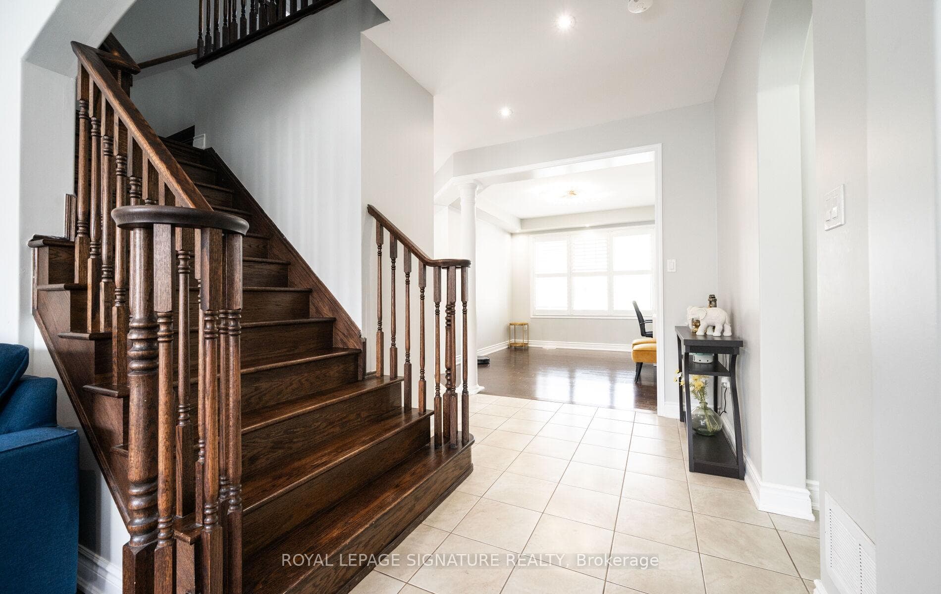 1071 Syndenham Lane photo 7