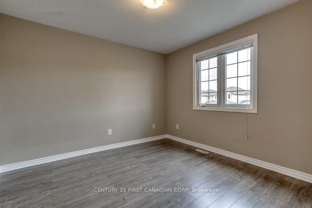 1754 MICKLEBOROUGH Drive photo 15