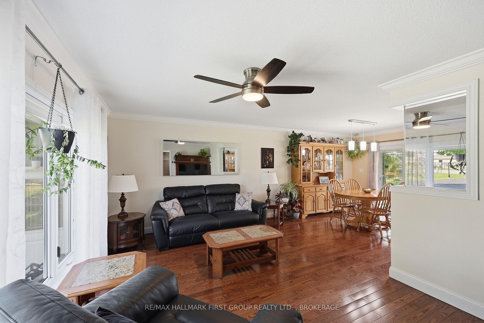 1470 Sydenham Road photo 6