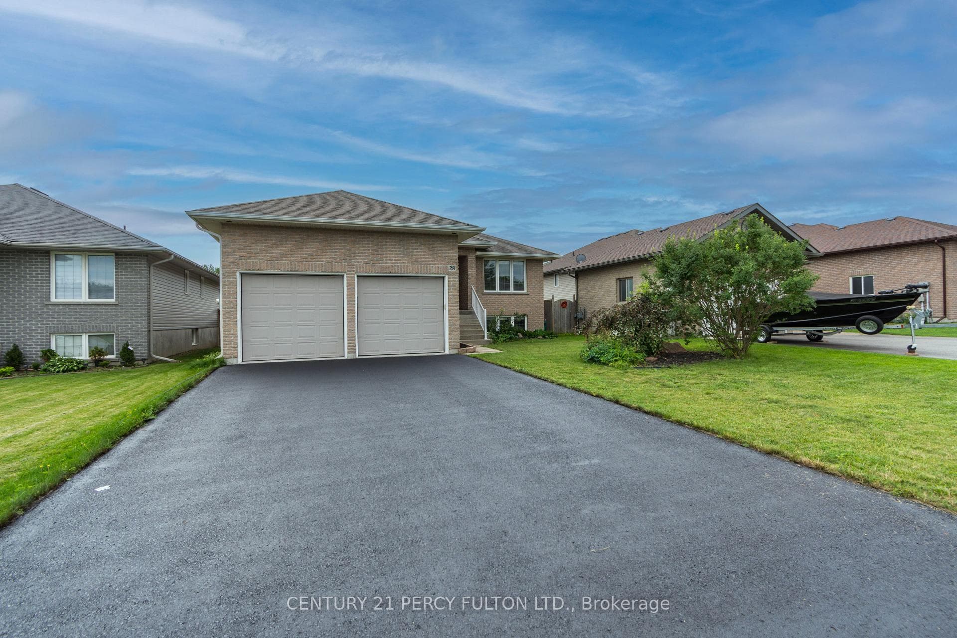28 Freedom Crescent photo 2