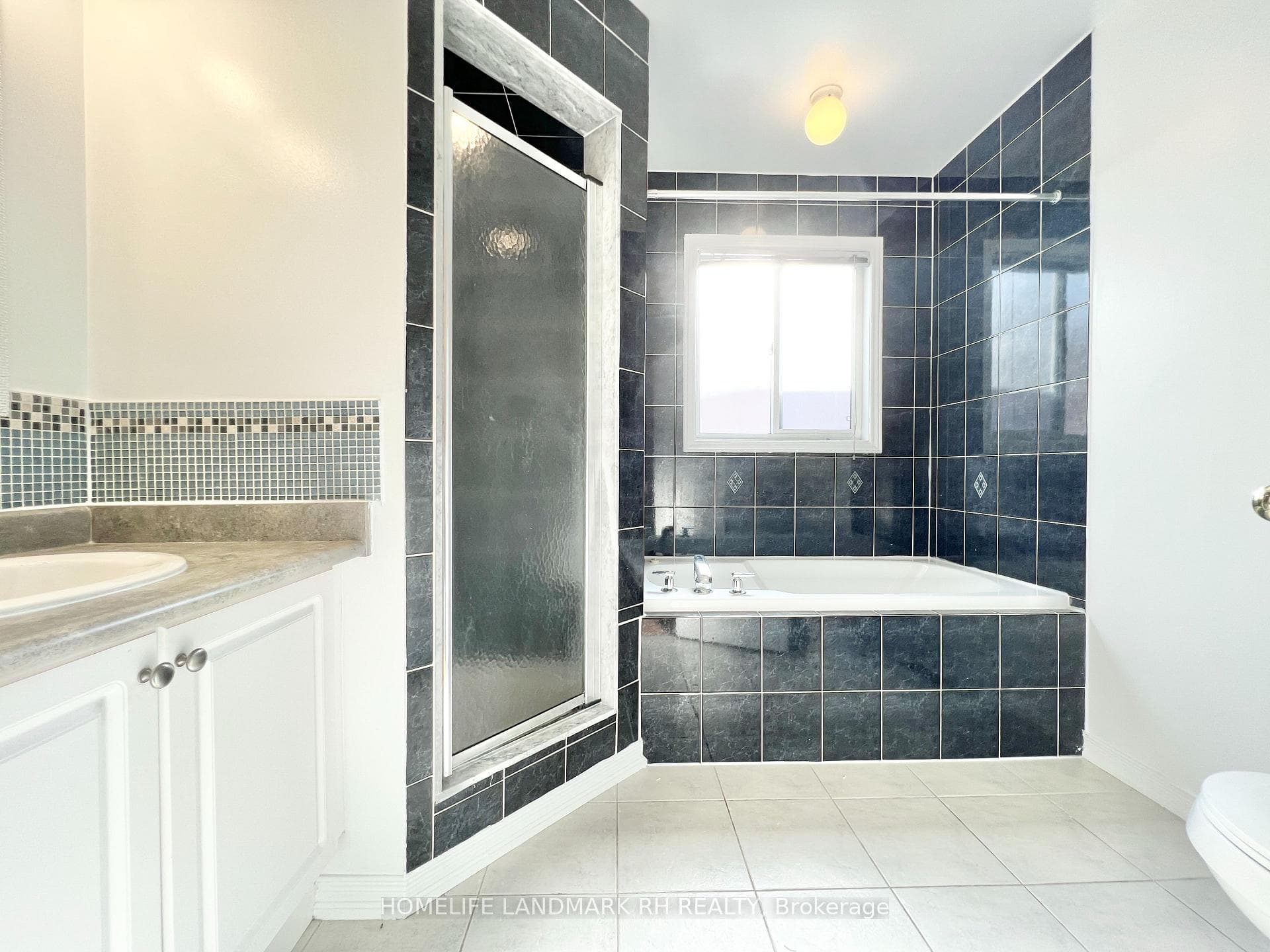 11 Cottinghill Way photo 8