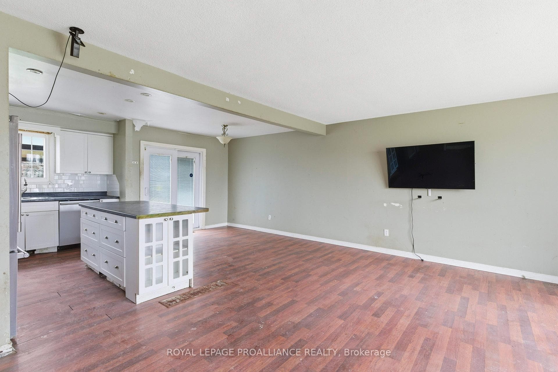 1306 Brockmount Place photo 3