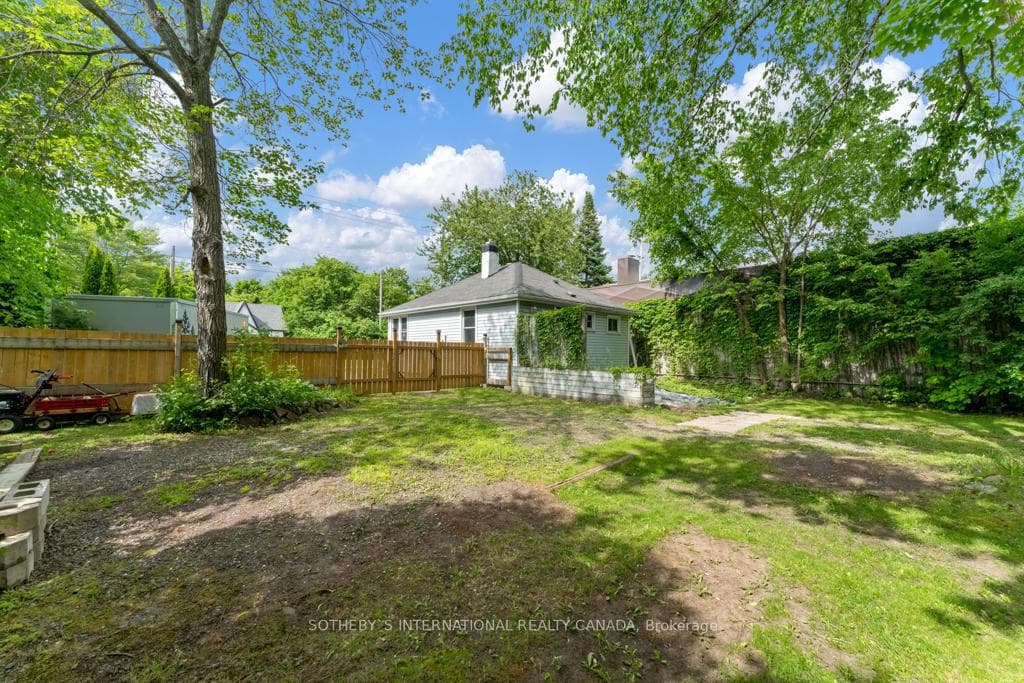281 Phillip Street photo 18