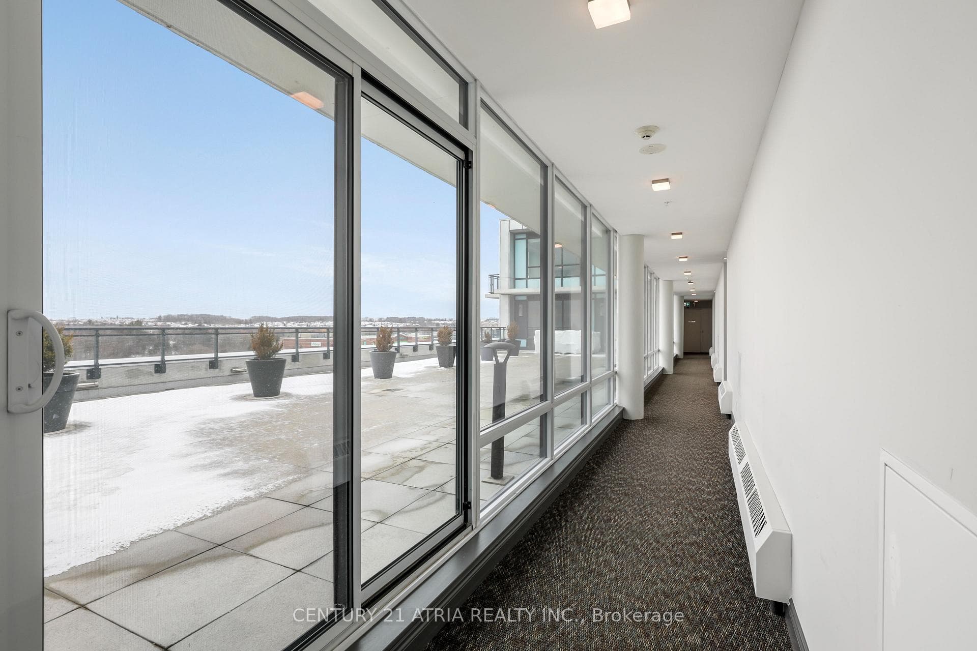 11611 Yonge Street Unit 320 photo 4