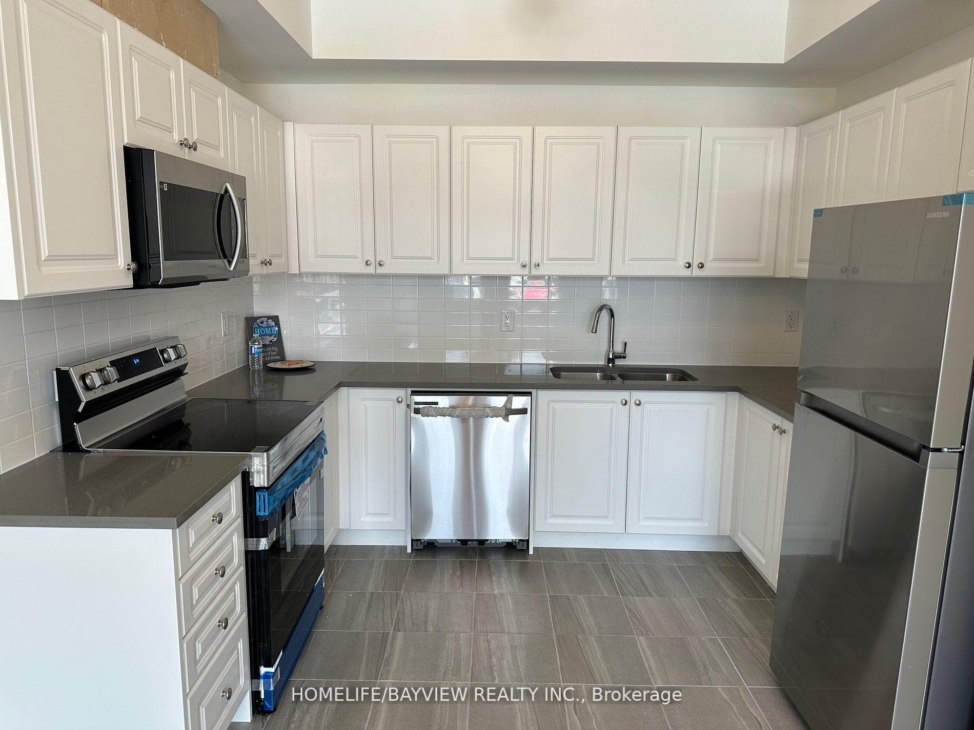 11 Red Maple Lane photo 9
