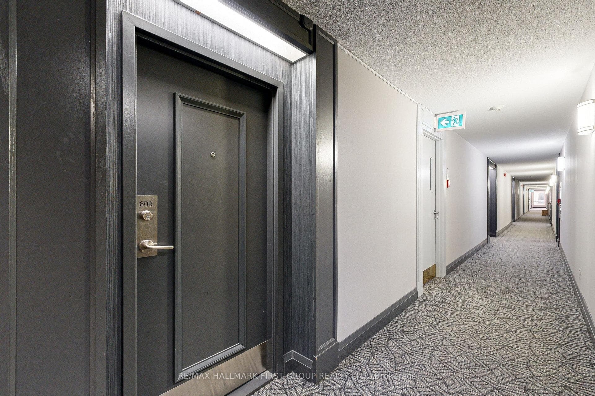 1665 Pickering Parkway Unit 609 photo 32