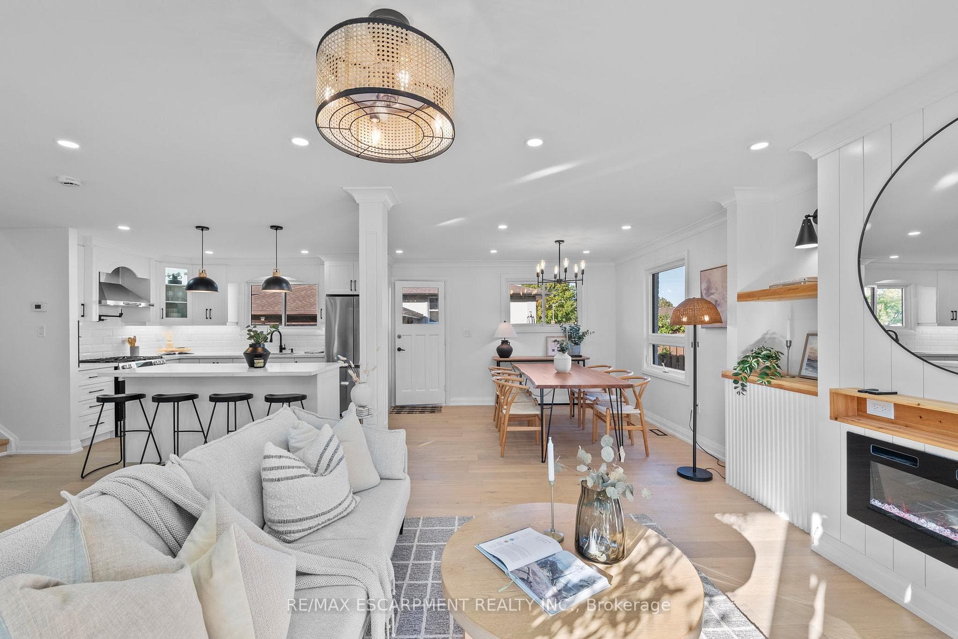 52 Stoney Brook Drive photo 1