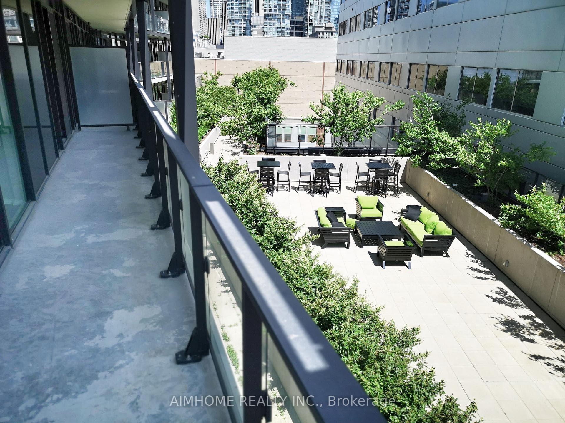 125 Peter Street Unit 601 photo 17