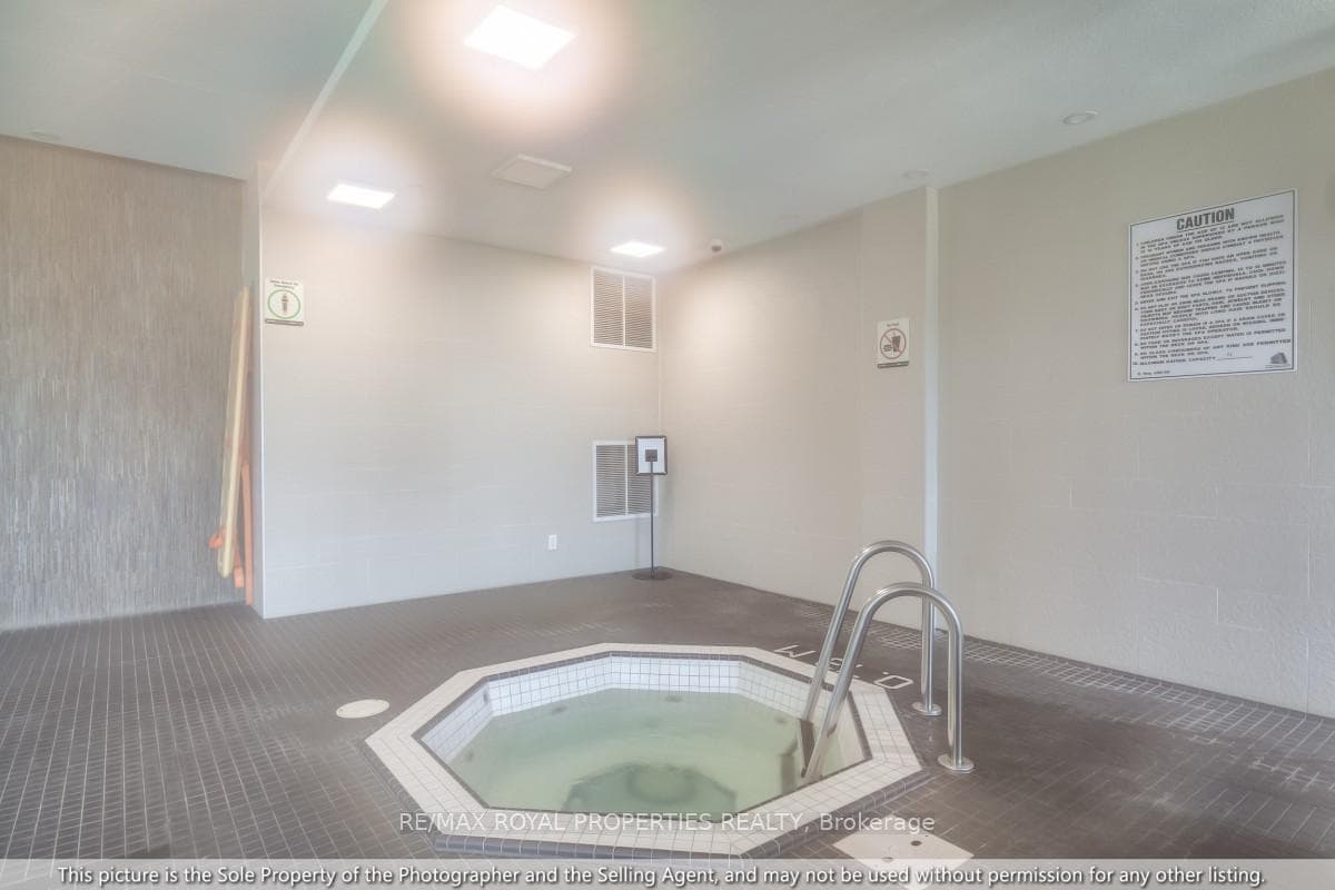 2015 Sheppard Avenue Unit 1503 photo 33