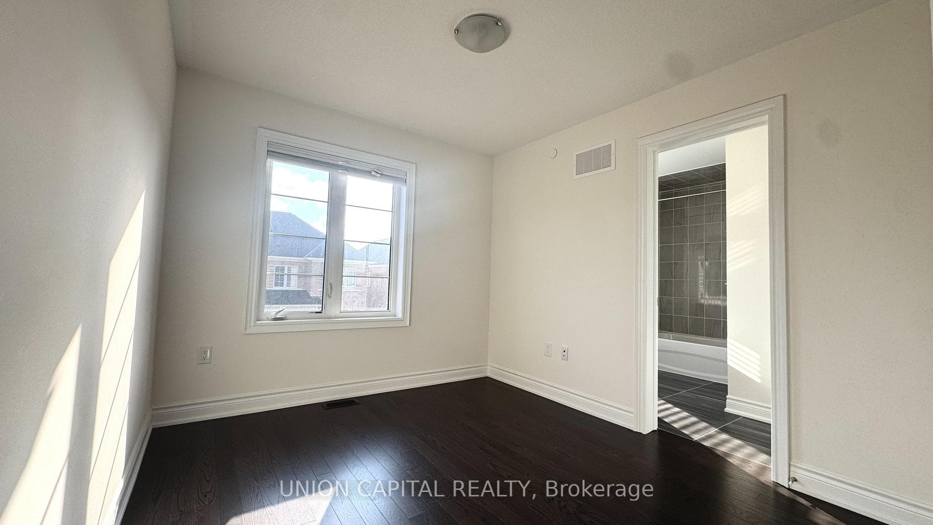 63 Erintol Way photo 8