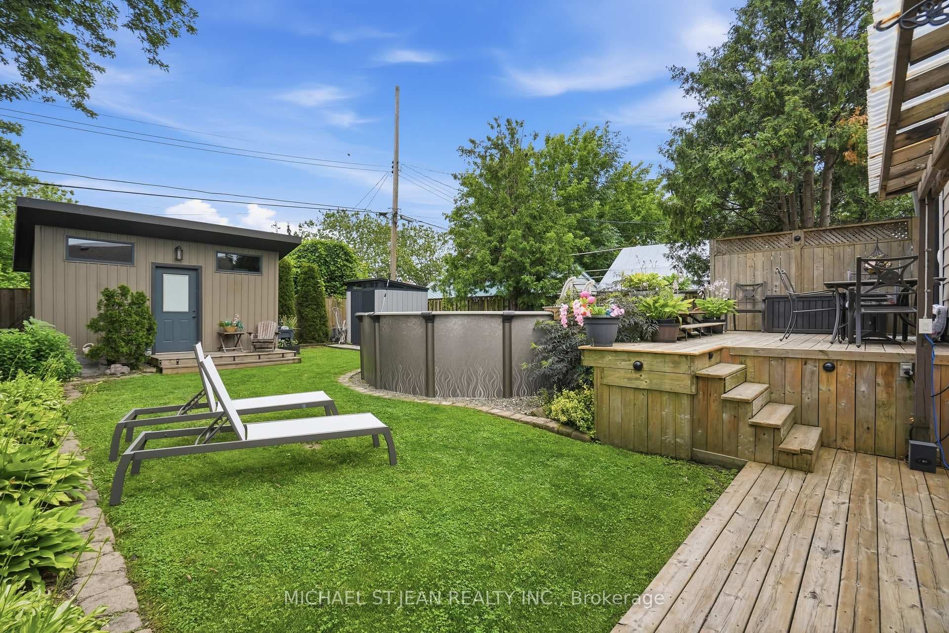 272 Adeline Avenue photo 34