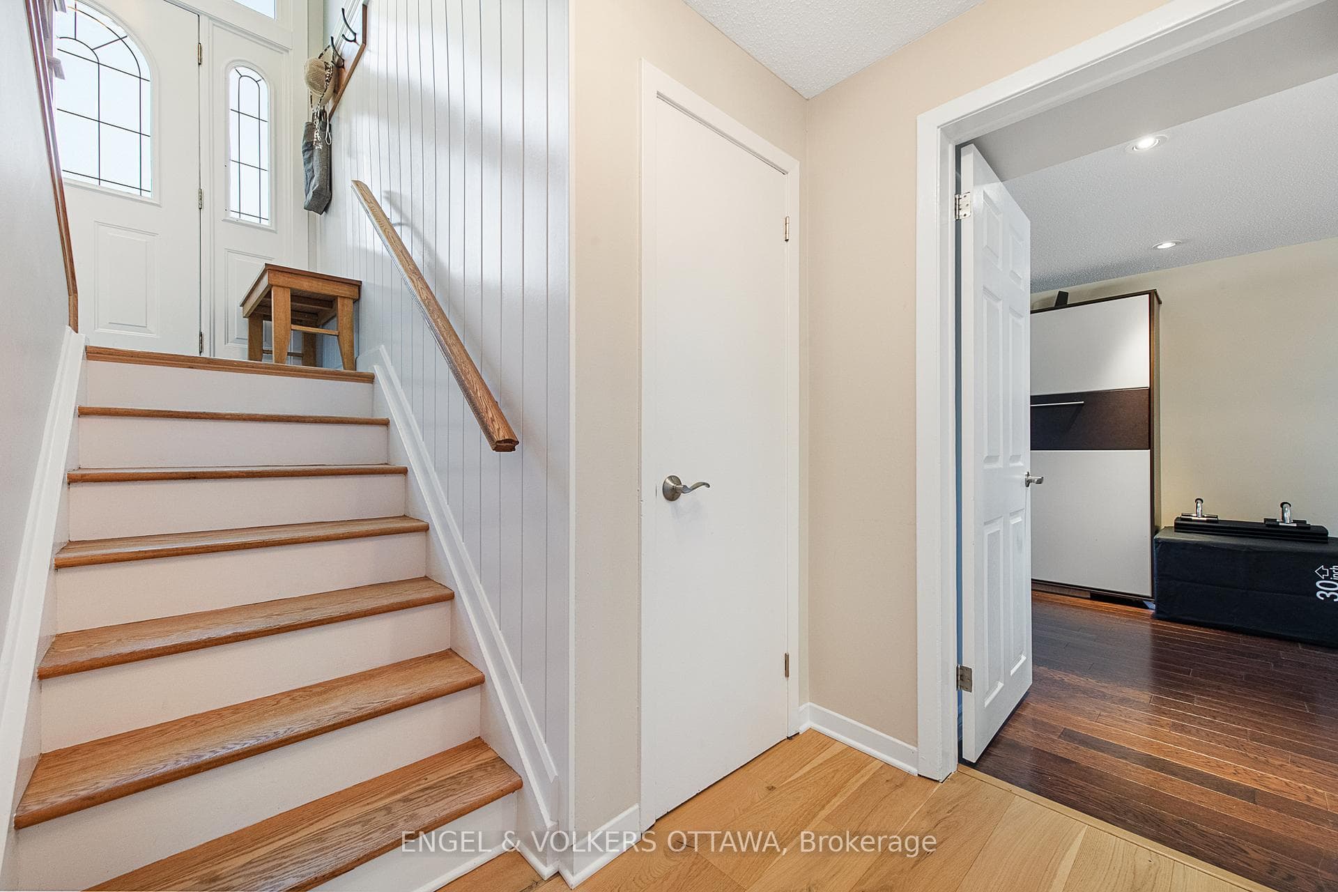23 Dayton Crescent photo 22