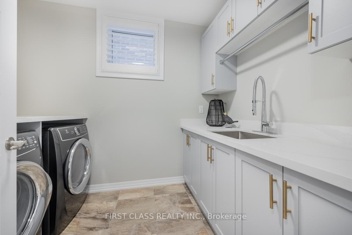 291 Bethpage Drive photo 23