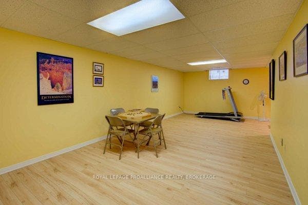 402 Briarwood Drive photo 37