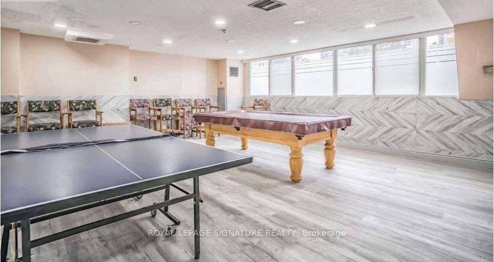3695 Kaneff Crescent Unit 1107 photo 13