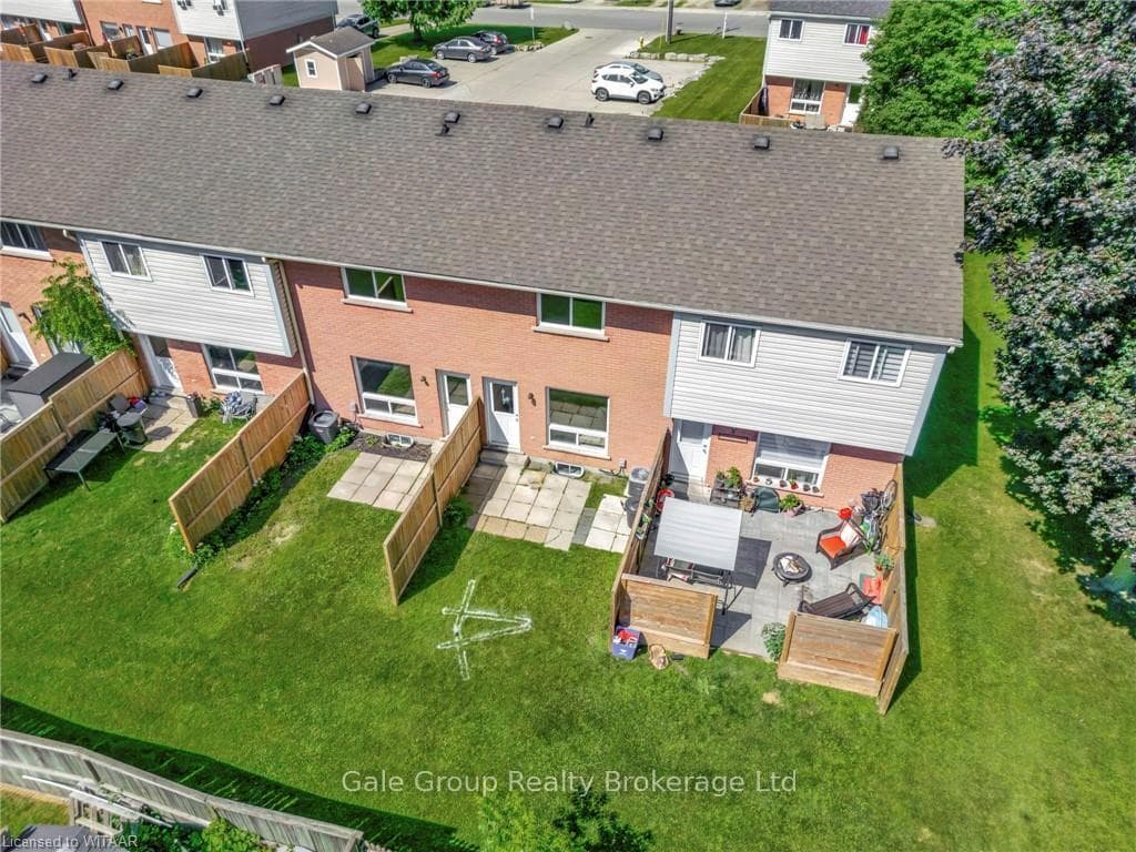 133 BAY Street Unit 13 photo 6