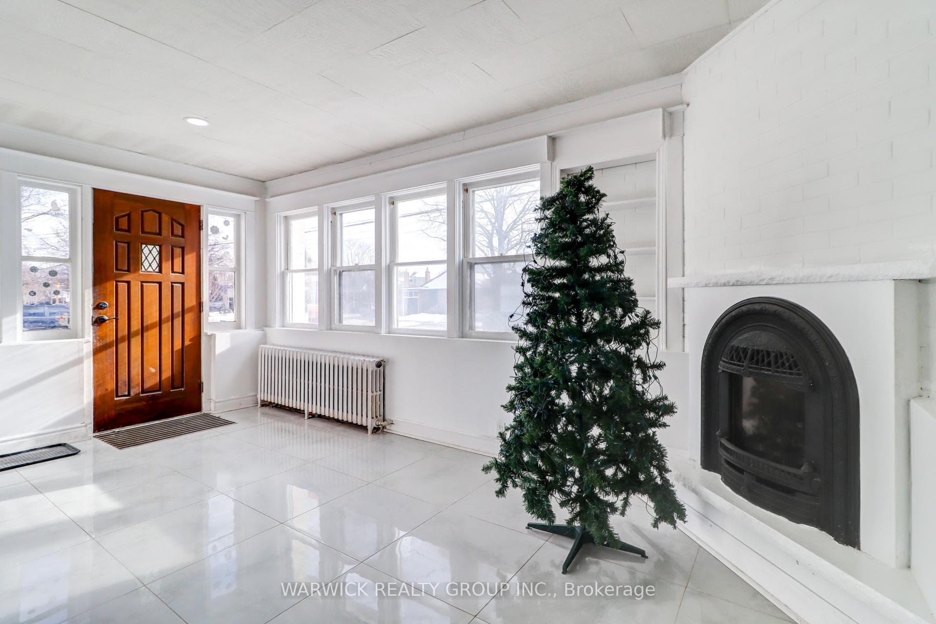 74 Norseman Street photo 3