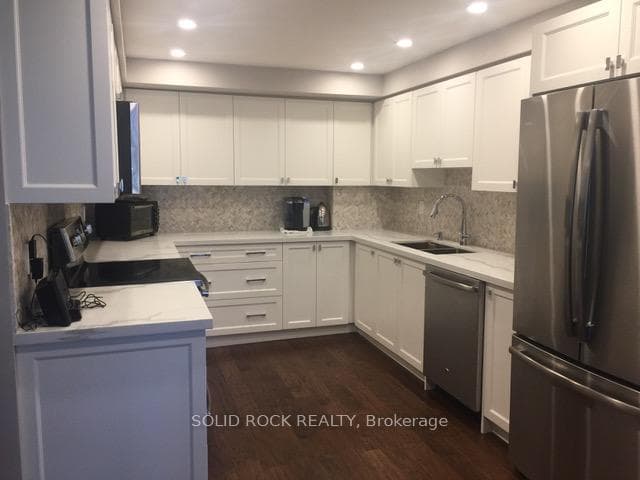 8 Covington Road Unit 408 photo 7