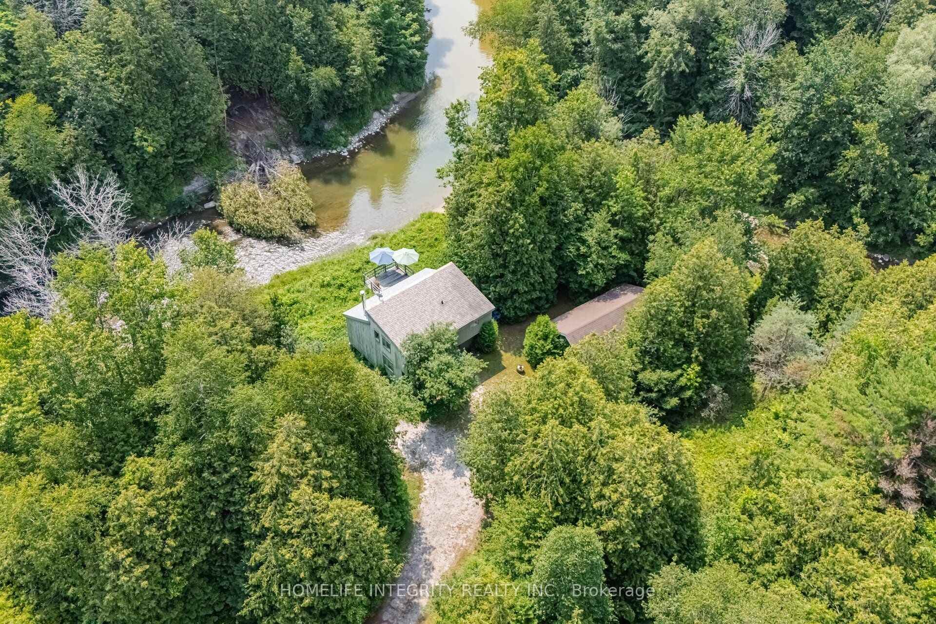 Nestled by the Nottawasaga River