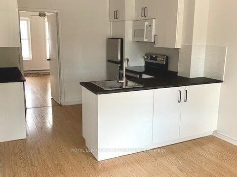 436 Queen Street Unit 1 photo 6