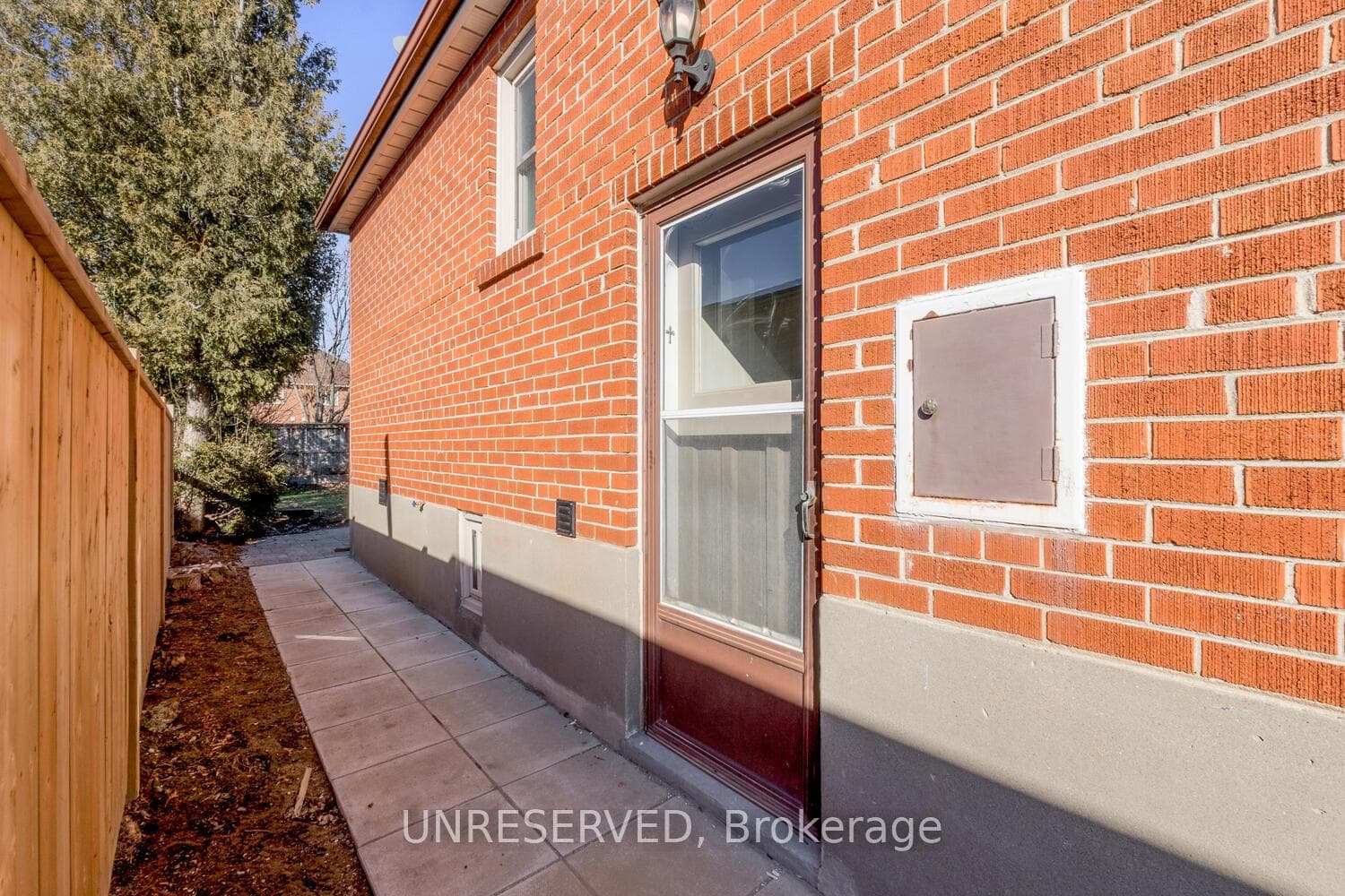 23 Sunfield Road photo 34