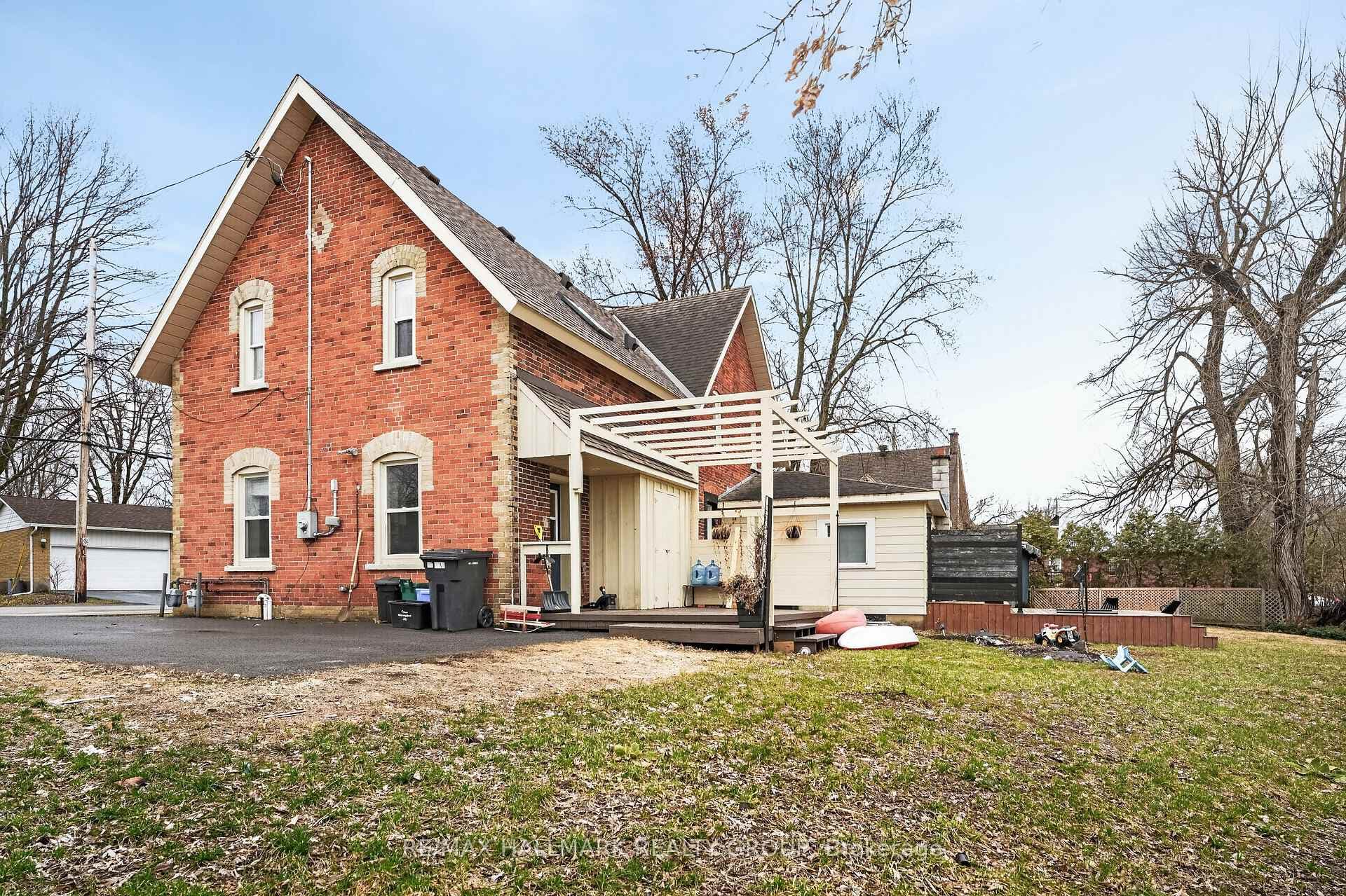 2343 Church Street photo 41