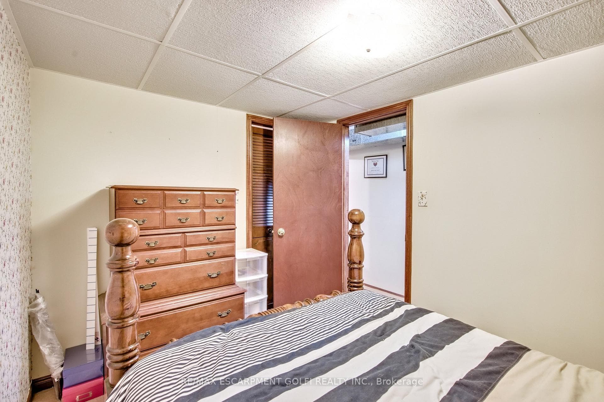 165 Woodrow Street photo 25