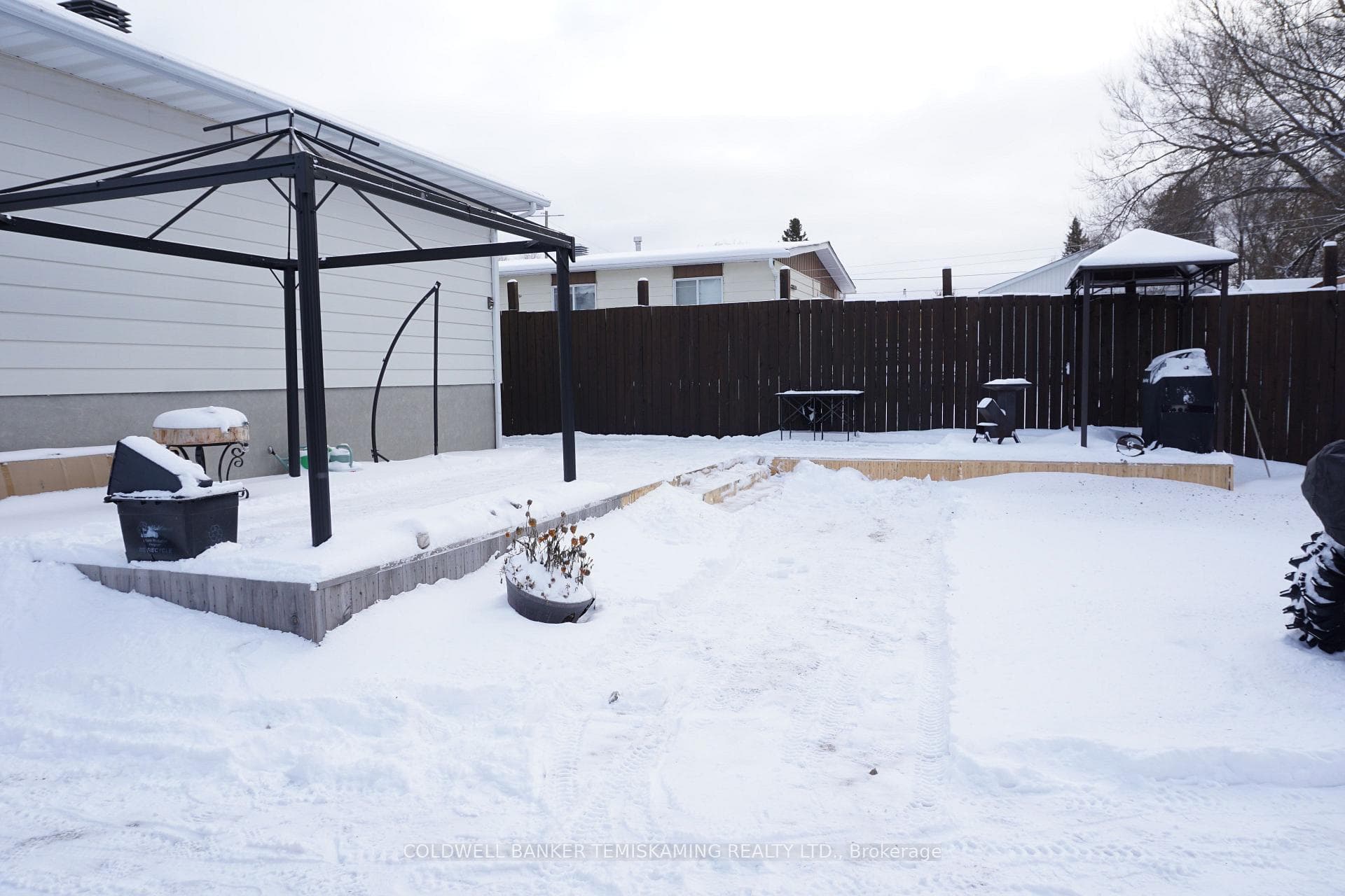 151 Carter Boulevard photo 6