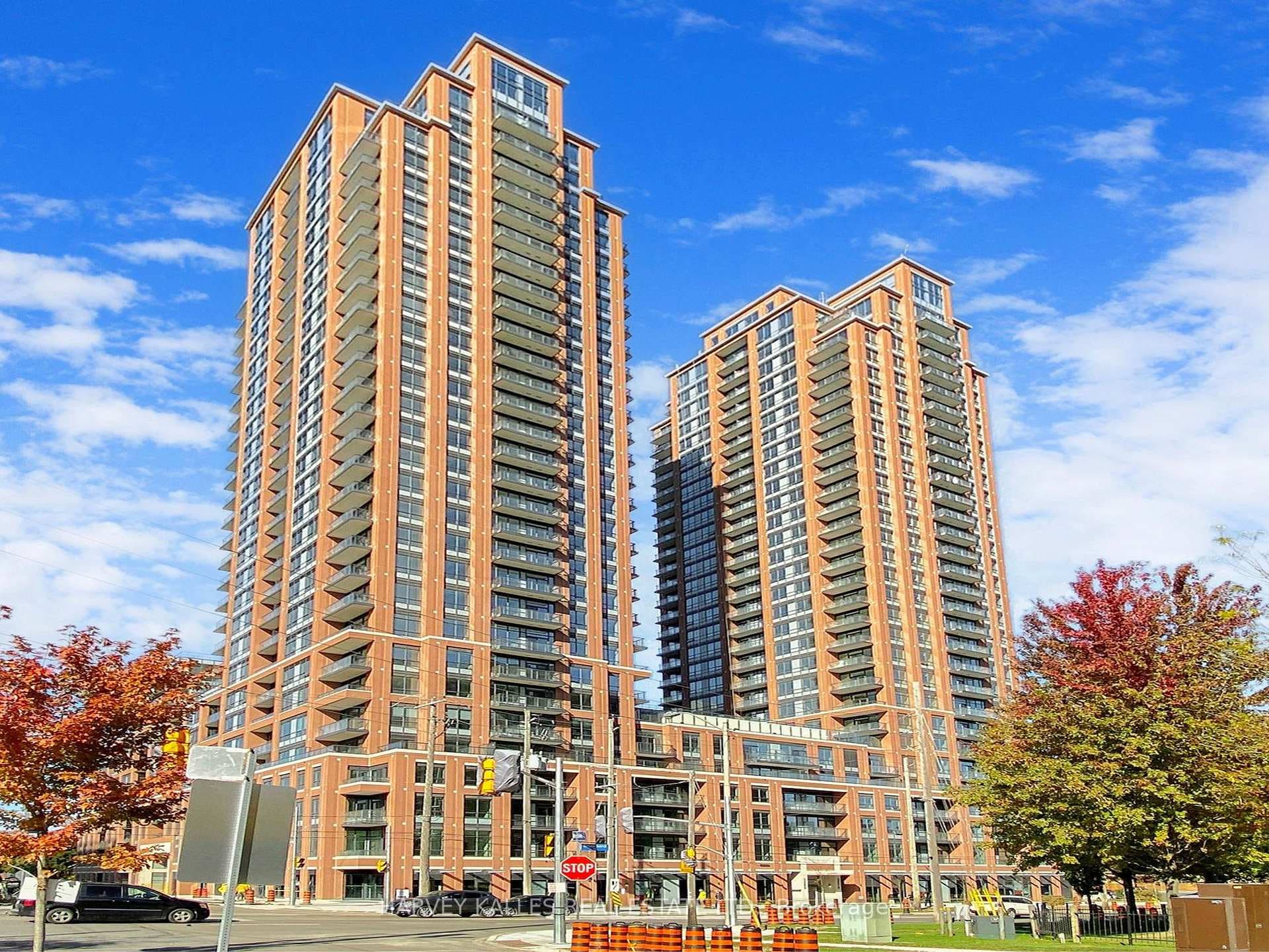 3260 Sheppard Avenue Unit 1402 photo 2