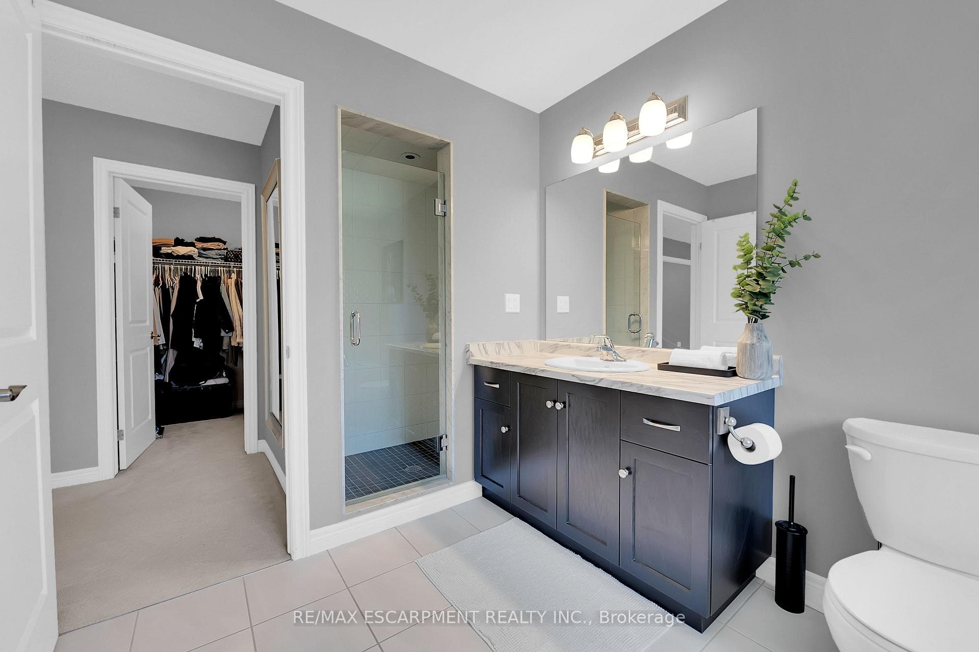 137 Kinsman Drive photo 30