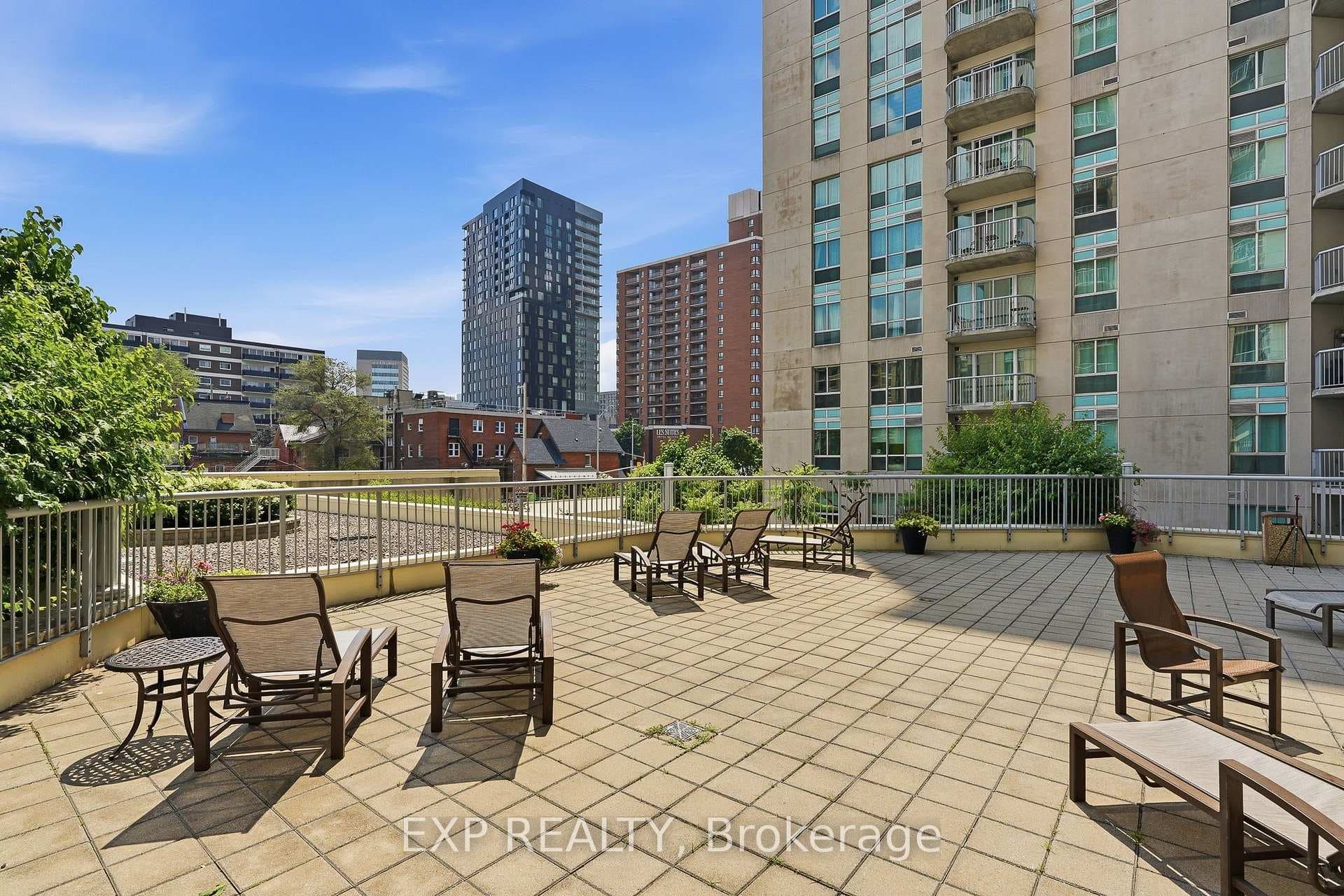 234 Rideau Street Unit 304 photo 6