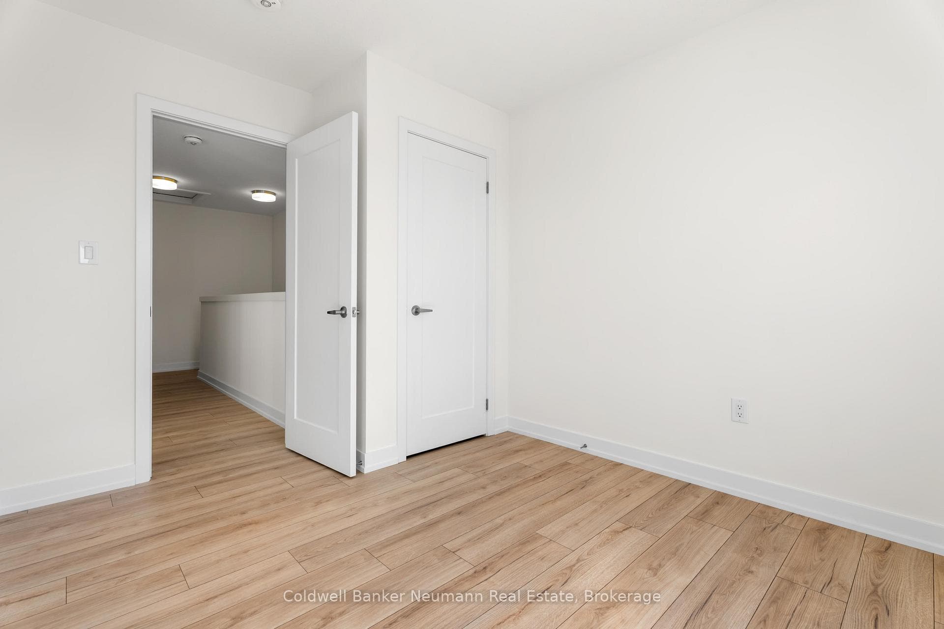 940 St David Street Unit 51 photo 18