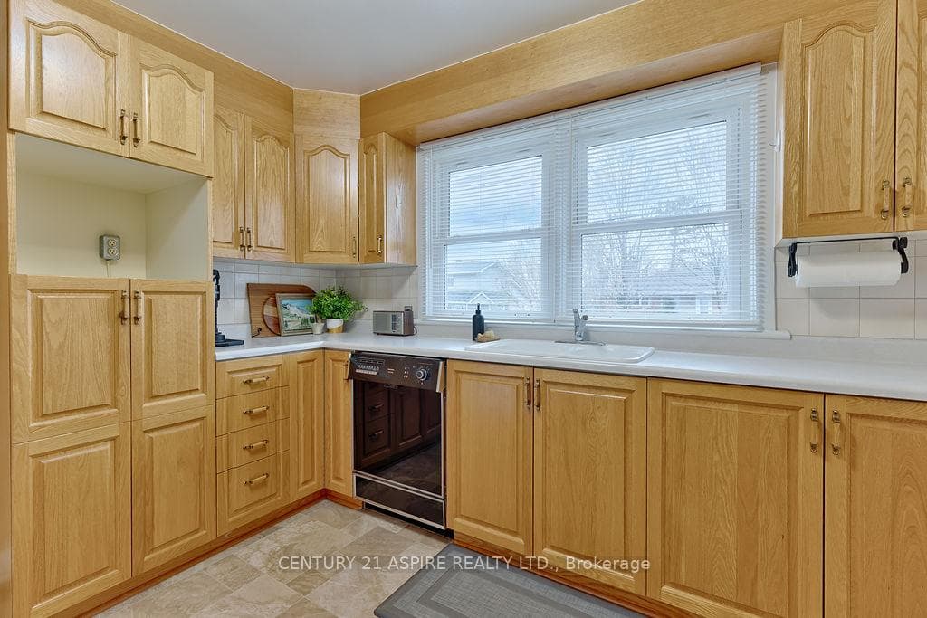 504 Wilbert Street photo 6