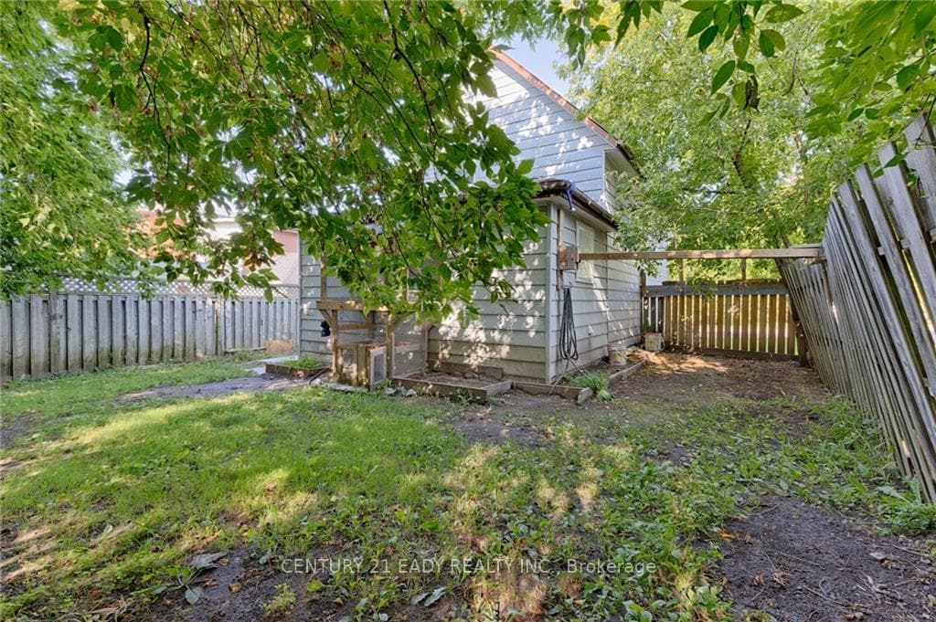 131 PATRICK Avenue photo 6