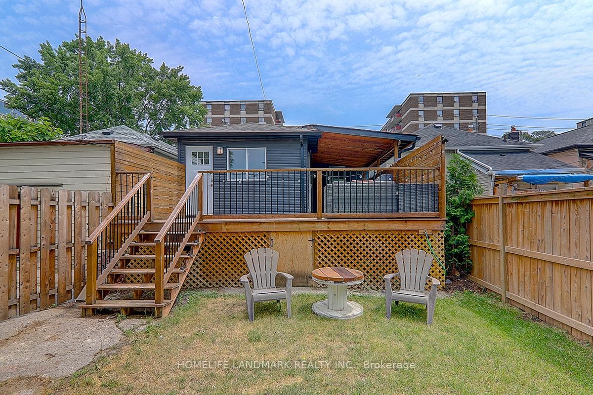 794 Jane Street photo 23